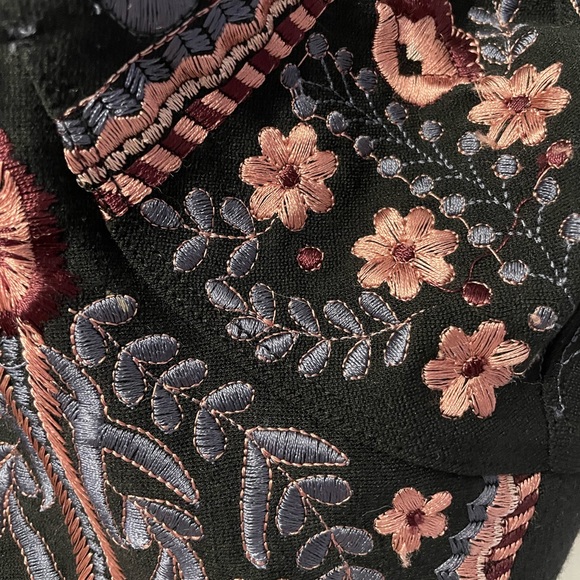 NWT Free People Embroidered Top - Picture 2 of 5